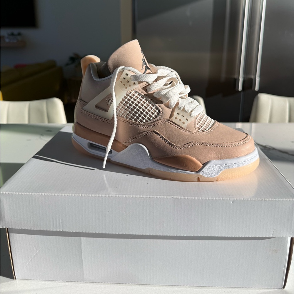 Jordan 4 “shimmer” womens size 6.5